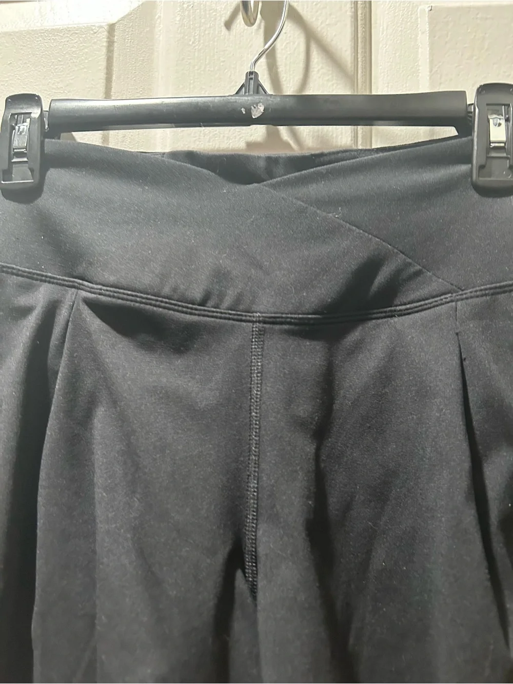 Yogalicious Lux Black Lux Meredith Short Crossover Waistband Pleated Front